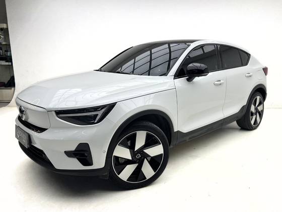 VOLVO C40 P8 RECHARGE TWIN ELECTRIC ULTIMATE AWD